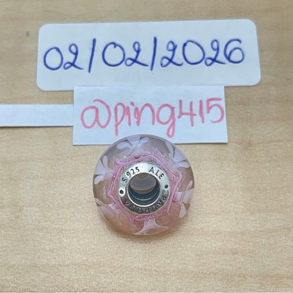 Pandora Pink Field of Flowers Murano Glass Charm - Picture 9 of 13
